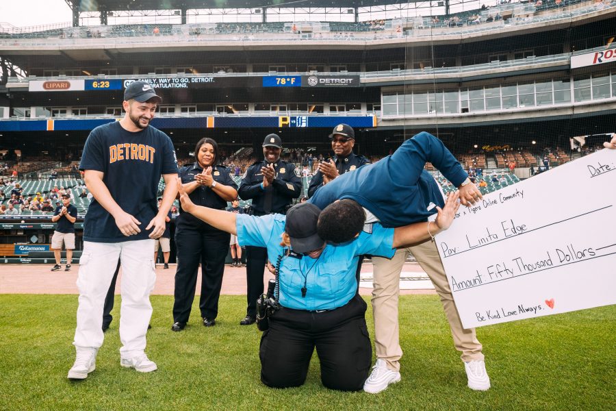 Karmanos Cancer Institute and Detroit Tigers honor survivors and